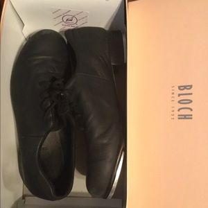 Bloch audeo tap shoes - black - 6.5M - pre-owned
